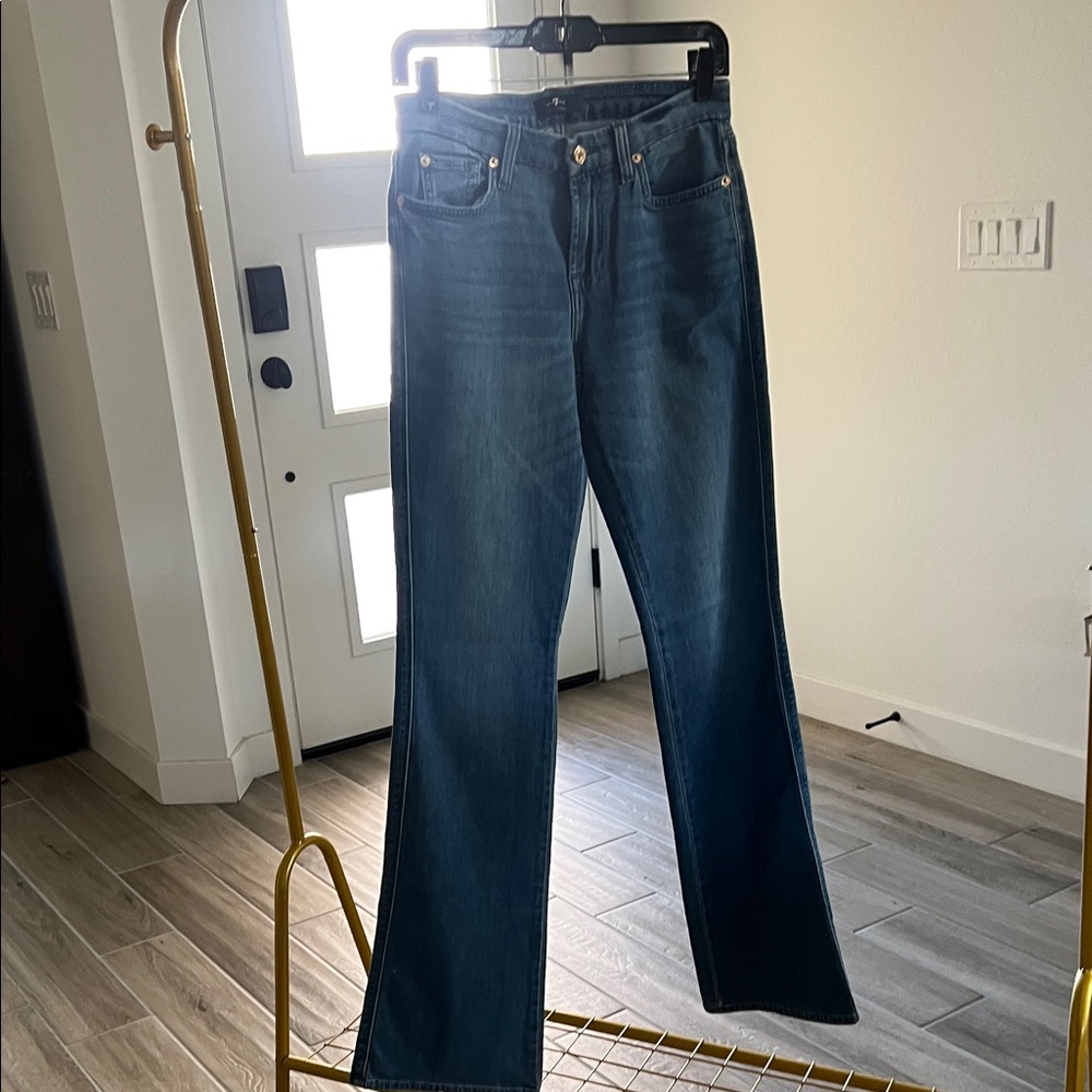 EUC! 7 For All Mankind Medium Blue Straight Leg Jeans